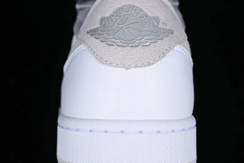All categories Air Jordan Jordan series basketball shoes Air Jordan 1 Low LJR version Air Jordan 1 Low OG "Shattered Backboard" AJ1 Joe 1 customized version white buckle low-top basketball shoes CZ0790-100